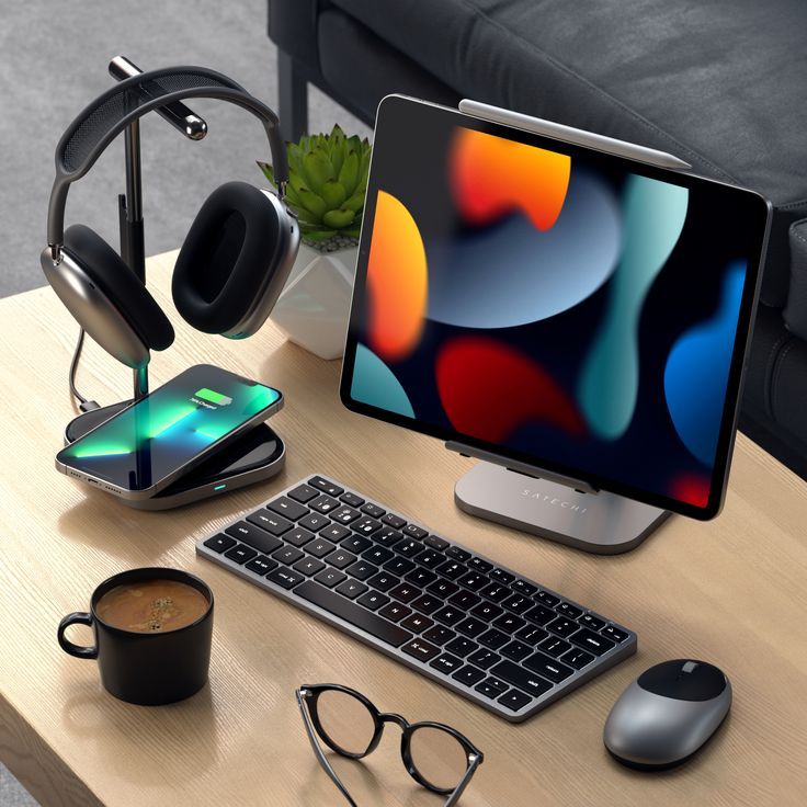 Tech & Gadgets